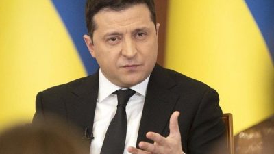 Zelenskyy: Rusia Bisa Gunakan Senjata Kimia di Ukraina