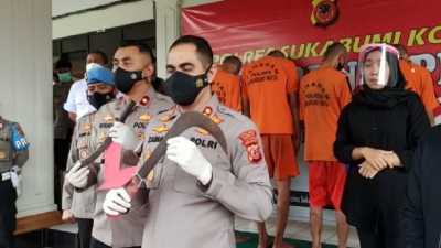 Polsek Parungkuda Tangkap 12 Anggota Geng Motor Bercelurit