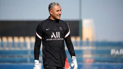 Keylor Navas Buka Rumahnya Jadi Penampungan Pengungsi Ukraina