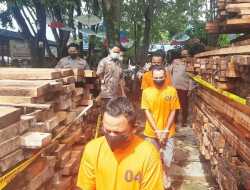 Oknum Polisi Jadi Tersangka Karena Miliki 245 Potong Kayu Bulat Ilegal di Kalsel