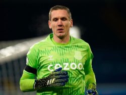 Aston Villa Siap Permanenkan Robin Olsen dari Roma