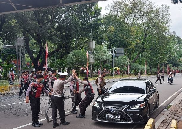 Polda Metro Jaya Tutup Jalan Merdeka Barat
