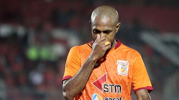 Boaz Solossa