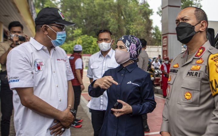 Dirut Pertamina meninjau SPBU di Jambi