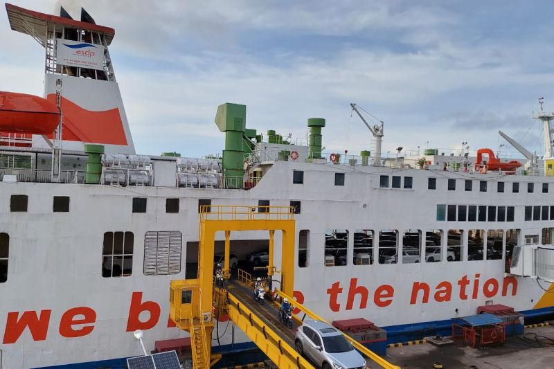 Lampung, Pemudik menyeberang dari Merak ke Lampung