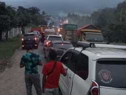 Jalinsum, Usai Keluar Tol, Palembang Arah Jambi Macet Total