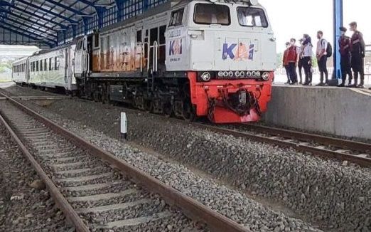 Kereta Api rute Bogor-Sukabumi