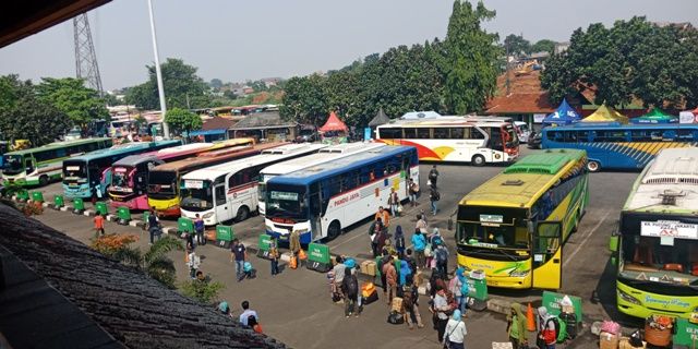 Angkutan Umum, Terminal Kampung Rambutan