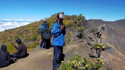 Asik! Jalur Pendakian Gunung Tambora Kembali Dibuka