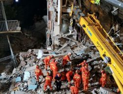 Permukiman Enam Lantai di Changsha Ambruk