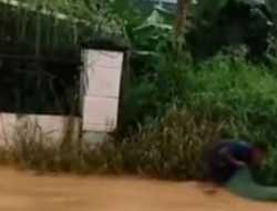 Banjir Rob Melanda Kawasan Tanjung Emas Semarang
