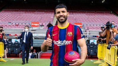 Empat Bulan Lalu Putuskan Pensiun, Kini Aguero Ingin Main Bola Lagi