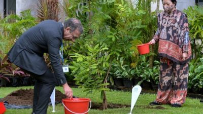 Puan: Tanam Pohon, Simbol Komitmen Parlemen Dunia terhadap Dampak Perubahan Iklim