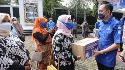 Kurangi Beban Rakyat di Bulan Ramadan, Fraksi Partai Demokrat Bagikan Puluhan Ribu Paket Sembako