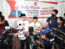 Gelar Buka Puasa Bersama Masyarakat, PKS Gencarkan Gernas Berbagi 2 Juta Paket Ramadhan