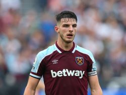 Jadi Buruan Tim Besar, Rice Tolak Kontrak Baru Rp3,6 Miliar per Minggu dari West Ham