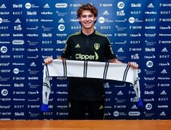 Leeds Amankan Jasa Gelandang Wonderkid Asal Amerika Brenden Aaronson