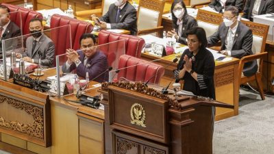 Di Hadapan Anggota DPR, Sri Mulyani Sampaikan KEM-PPKF RAPBN 2023