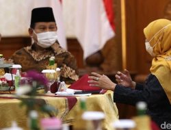 Gubernur Khofifah terima kunjungan silaturahim Prabowo di Grahadi