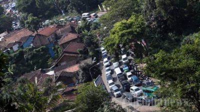 Polisi Cek Kesiapan Jalur Utama Garut Jelang Natal dan Tahun Baru 2024