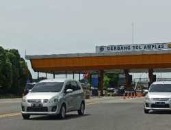 Volume Kendaraan di Tol MKTT Hari Pertama Lebaran Meningkat