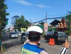 Satlantas Polres Cimahi Belakukan 17 Kali Rekayasa Lalin di Lembang