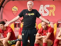 Diincar PSG, Mourinho Tetap Setia Pada AS Roma