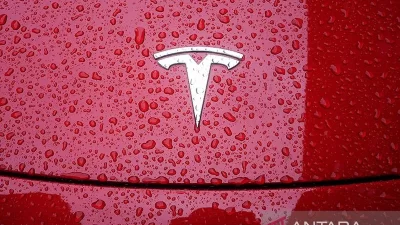 Otoritas Shanghai Bantu Tesla Buka Pabrik Lagi Usai "Lockdown"