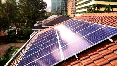 ESDM Bakal Evaluasi Regulasi PLTS Atap