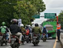 Puncak Arus Balik Lebaran dari Sumatera Terjadi Minggu