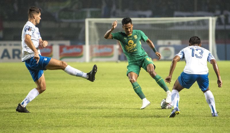Persib Petik Tiga Poin Setelah Kalahkan Persebaya 3-1