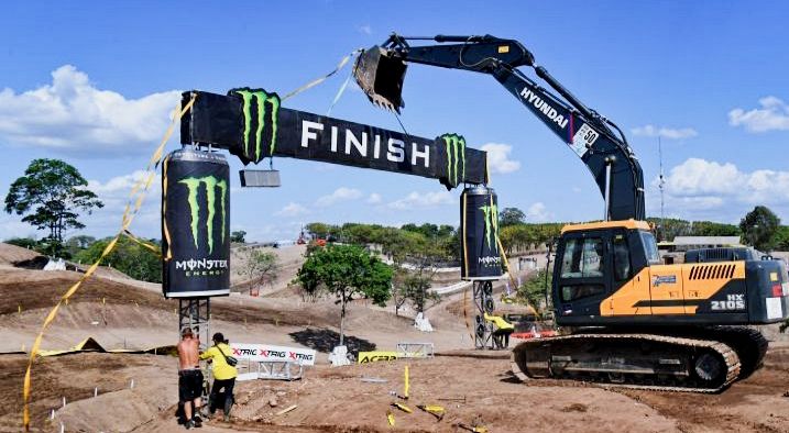Sebanyak 120 Marshal di MXGP Berasal dari Sumbawa
