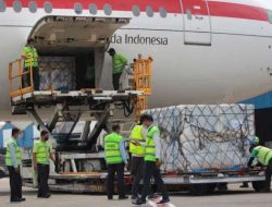 Indonesia Terima Hibah 300 Unit Refrigerator Vaksin dari Jepang