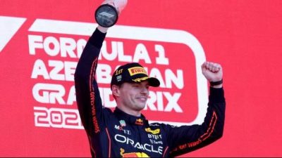 FORMULA 1: Verstappen Juara, Duo Ferrari Gagal Finis di GP Azerbaijan