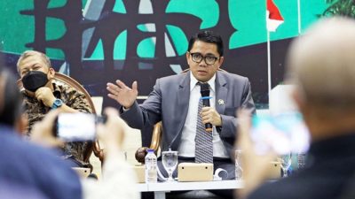 Rela Digantikan Cucu Soekarno, Arteria Dahlan Mundur dari DPR