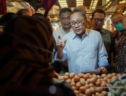 Kata Zulhas, Kenaikan Harga Telur Jadi Bonus untuk Peternak