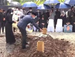 Jenazah Eril Selesai Dimakamkan di Inslamic Center Cimaung