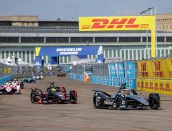 Mercedes Ingin Terus Beri Tekanan ke Red Bull dan Aston Martin