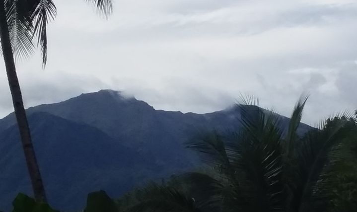 Gunung Kelimutu