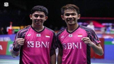 BULU TANGKIS – Ganda Putra Indonesia Hari Ini Berebut Tiket Final di Kejuaraan Dunia 2022