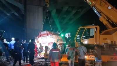 Truk Tangki Pertamina yang Tabrak Pengendara di Cibubur Dievakuasi