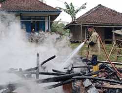 Dua Kebakaran Terjadi di Wilayah Sukabumi, Dua Rumah Rata dengan Tanah