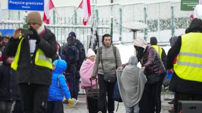Imbas Invasi Rusia, 100.000 Lebih Warga Ukraina Selamatkan Diri ke Inggris