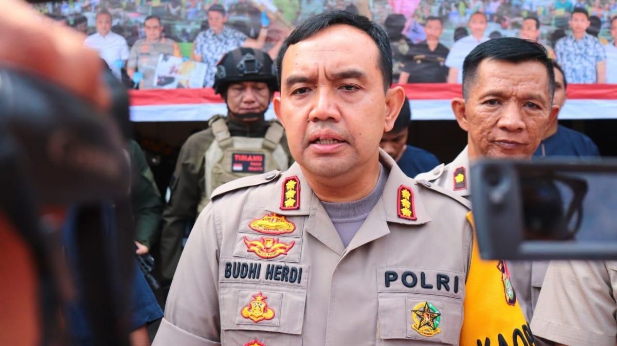 Bharada E, Petembak Kelas Satu di Resimen Pelopor