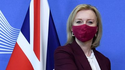 Terpilih Jadi PM Inggris, Liz Truss Gantikan Boris Johnson
