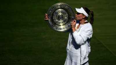 TENIS – Taklukkan Ons Jabeur, Rybakina Juara Wimbledon
