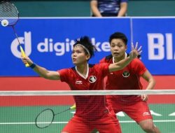 BULU TANGKIS – Apri/Fadia Menang Mudah atas Tuan Rumah di Singapura Open 2022