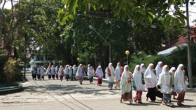 MUI Ajak Santri Bisa Mandiri dan Bersaing Secara Ekonomi