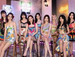 Girl Grup TWICE Resmi Perpanjang Kontrak dengan JYP Entertainment