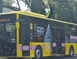 UI Pamerkan Bus Listrik Buatan Sendiri